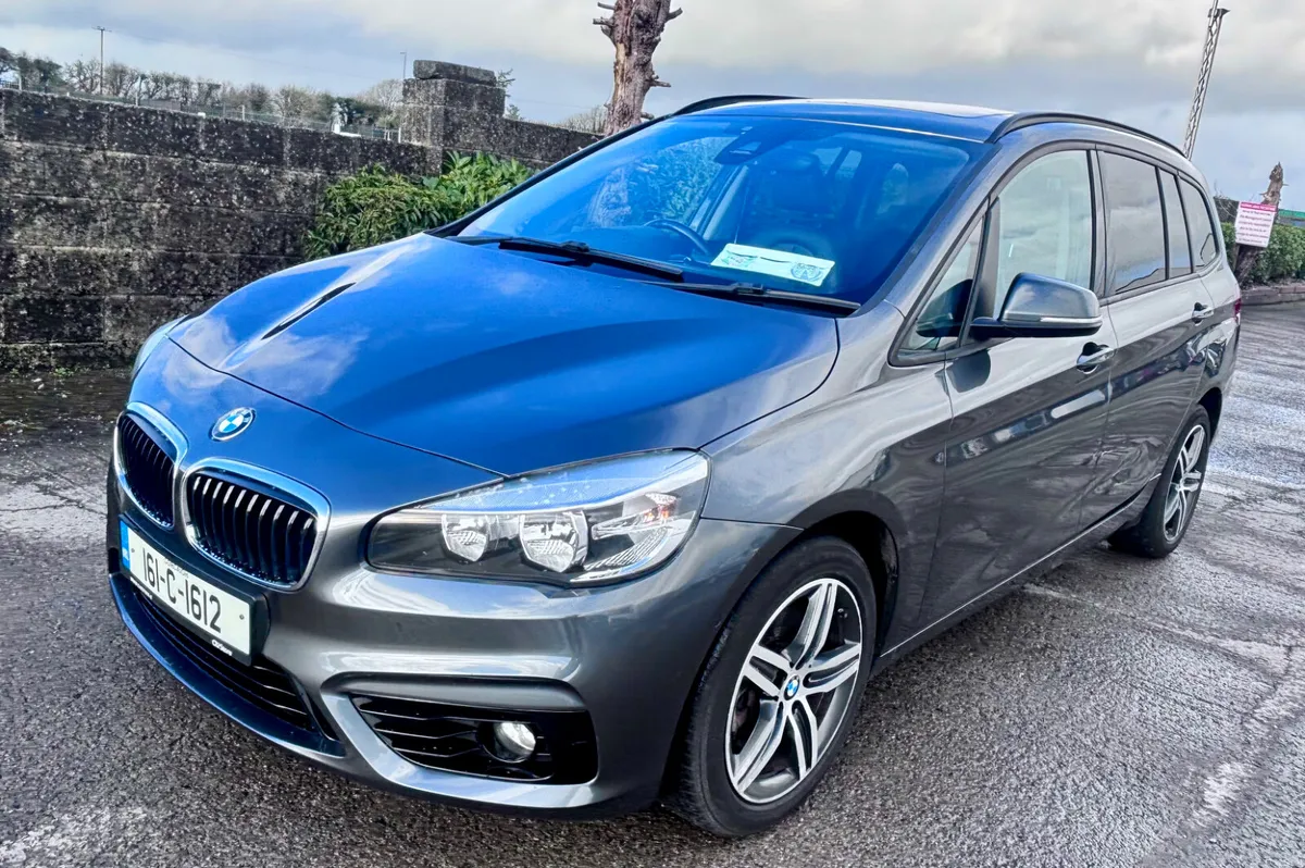 2016 BMW 2-Series AUTOMATIC 7 SEATER - Image 4