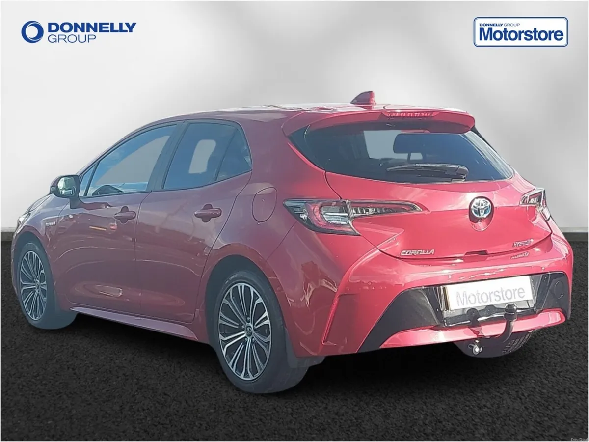 Toyota Corolla Hatchback Design - Image 2