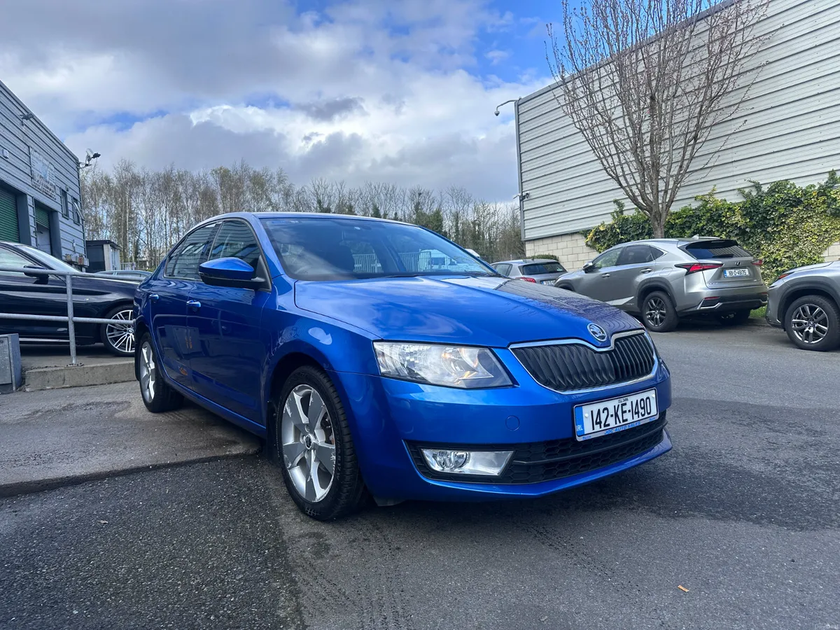 Skoda Octavia 1.2TSI Elegance Automatic, 2014 - Image 4