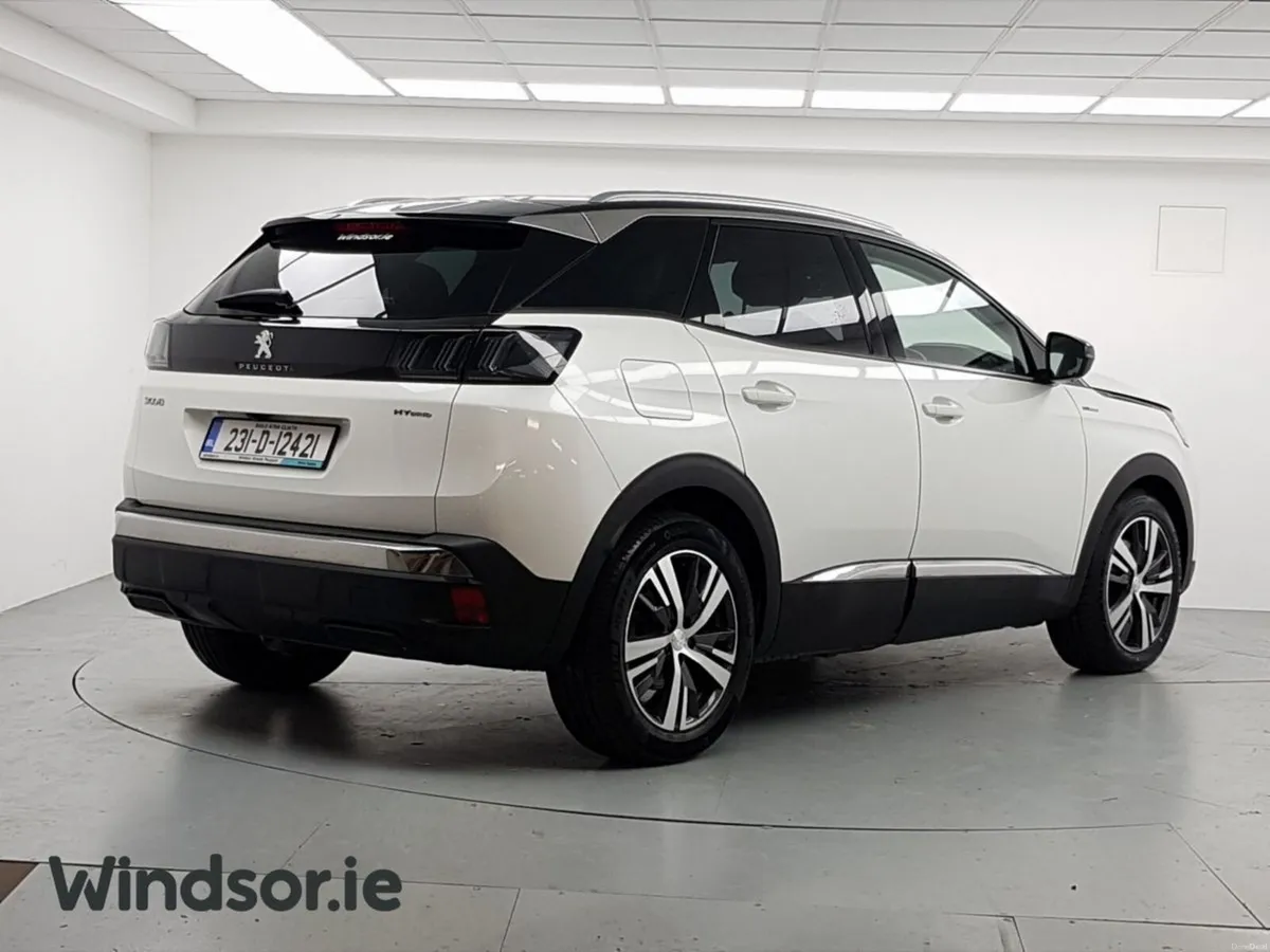 Peugeot 3008 HYBRID2 180bhp PHEV Allure - Image 4