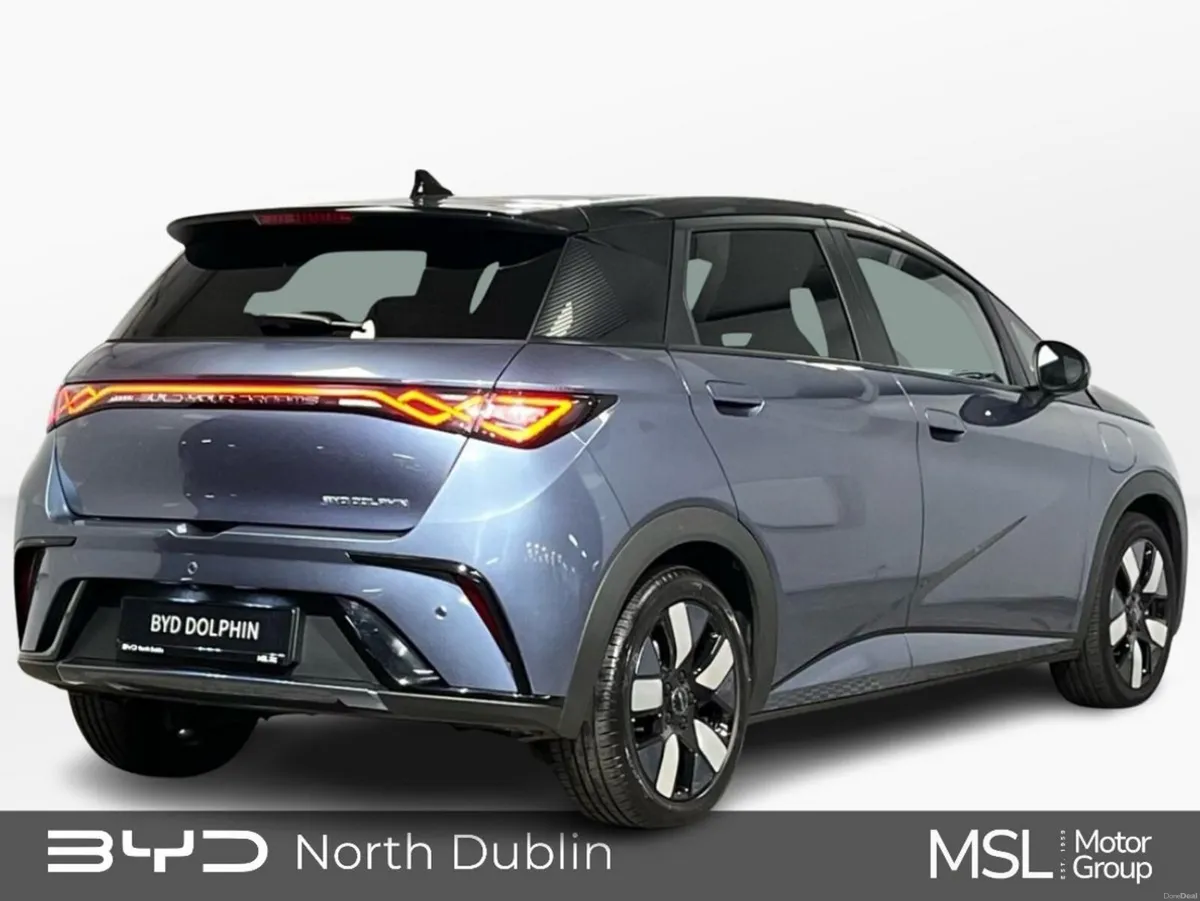 BYD DOLPHIN Design 60kWh 204PS - Reversing Camera - Image 3