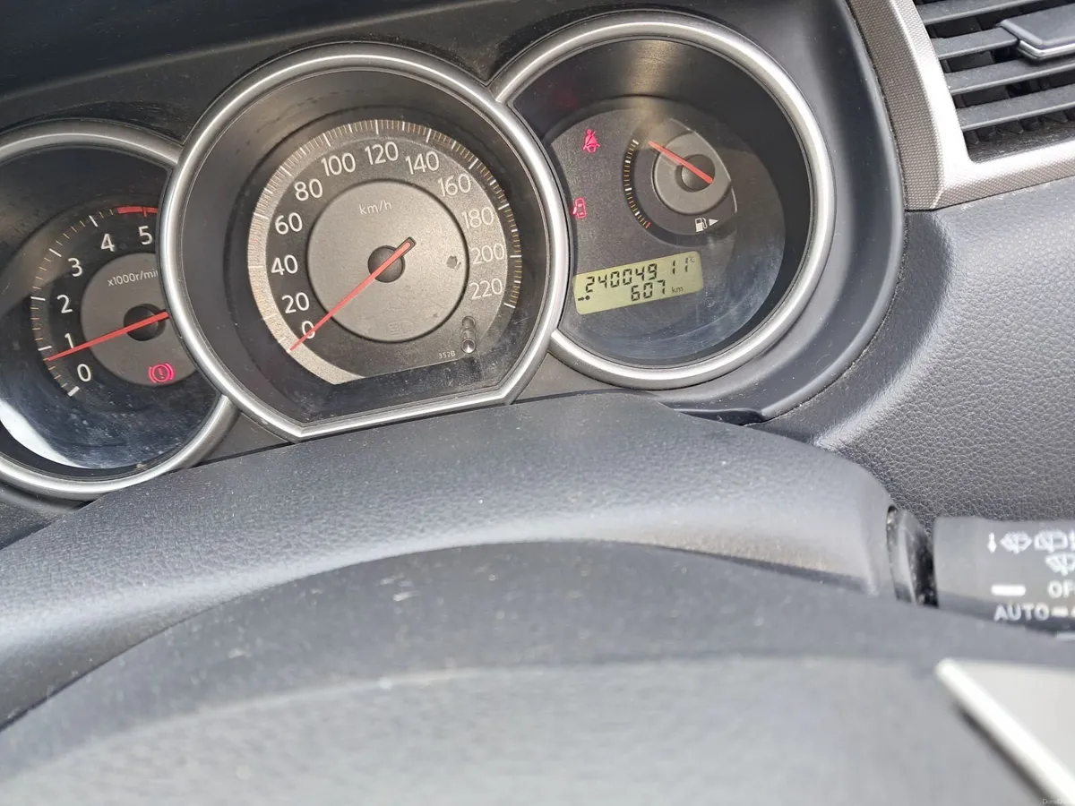 2011 Nissan Tiida 1.5 Diesel - Image 4