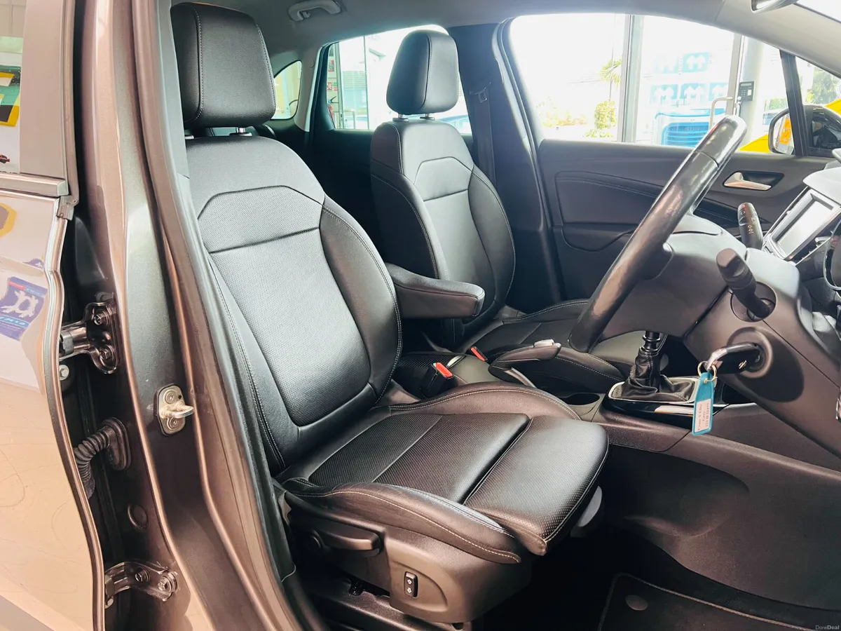 Top Spec ELITE Full Leather Superb Value One Owner - Image 3