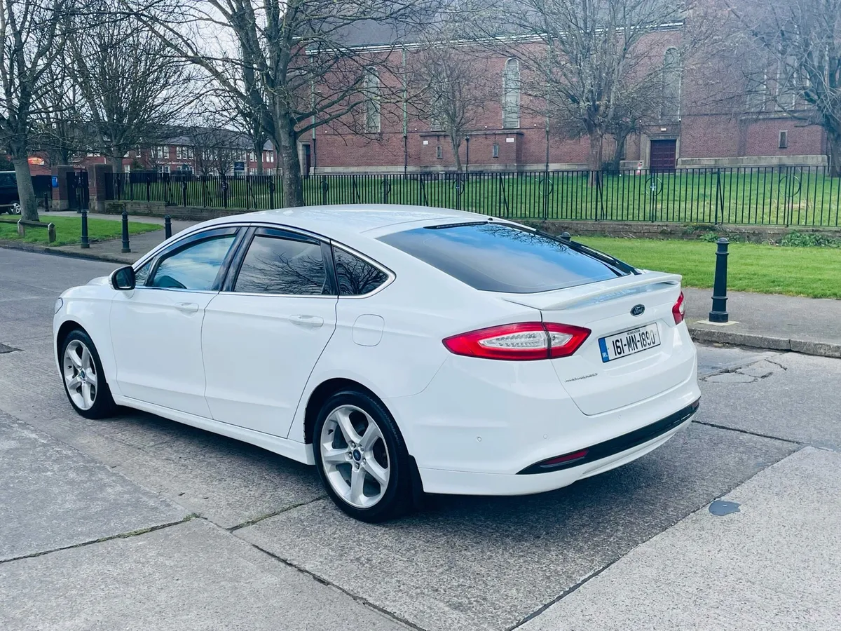 Ford Mondeo *High Spec* - Image 4