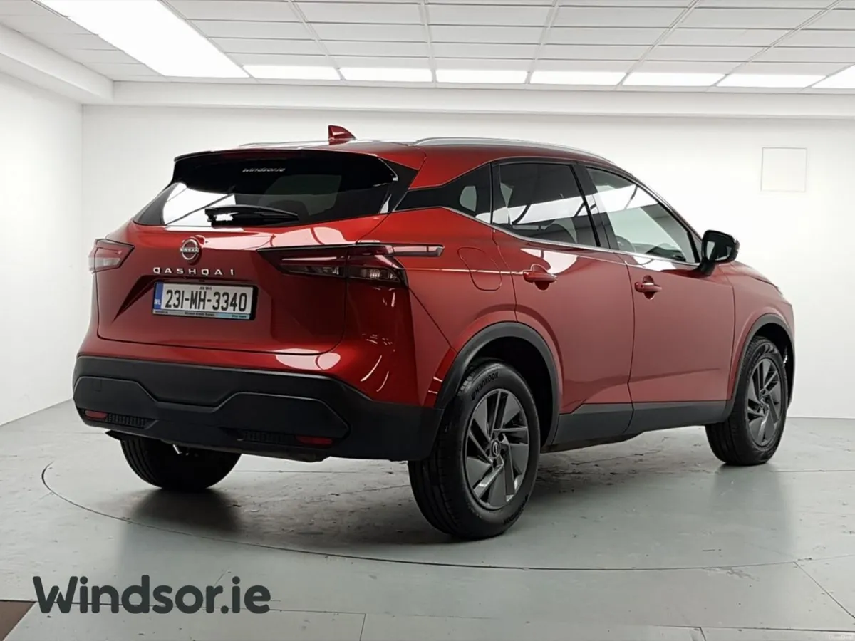 Nissan Qashqai 1.3 PET MILD HYBRID SV - Image 4