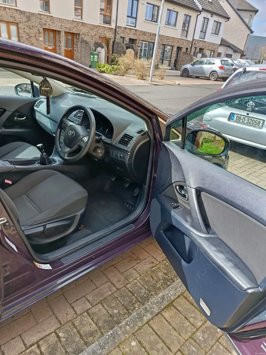 Toyota Avensis 2009 - Image 3