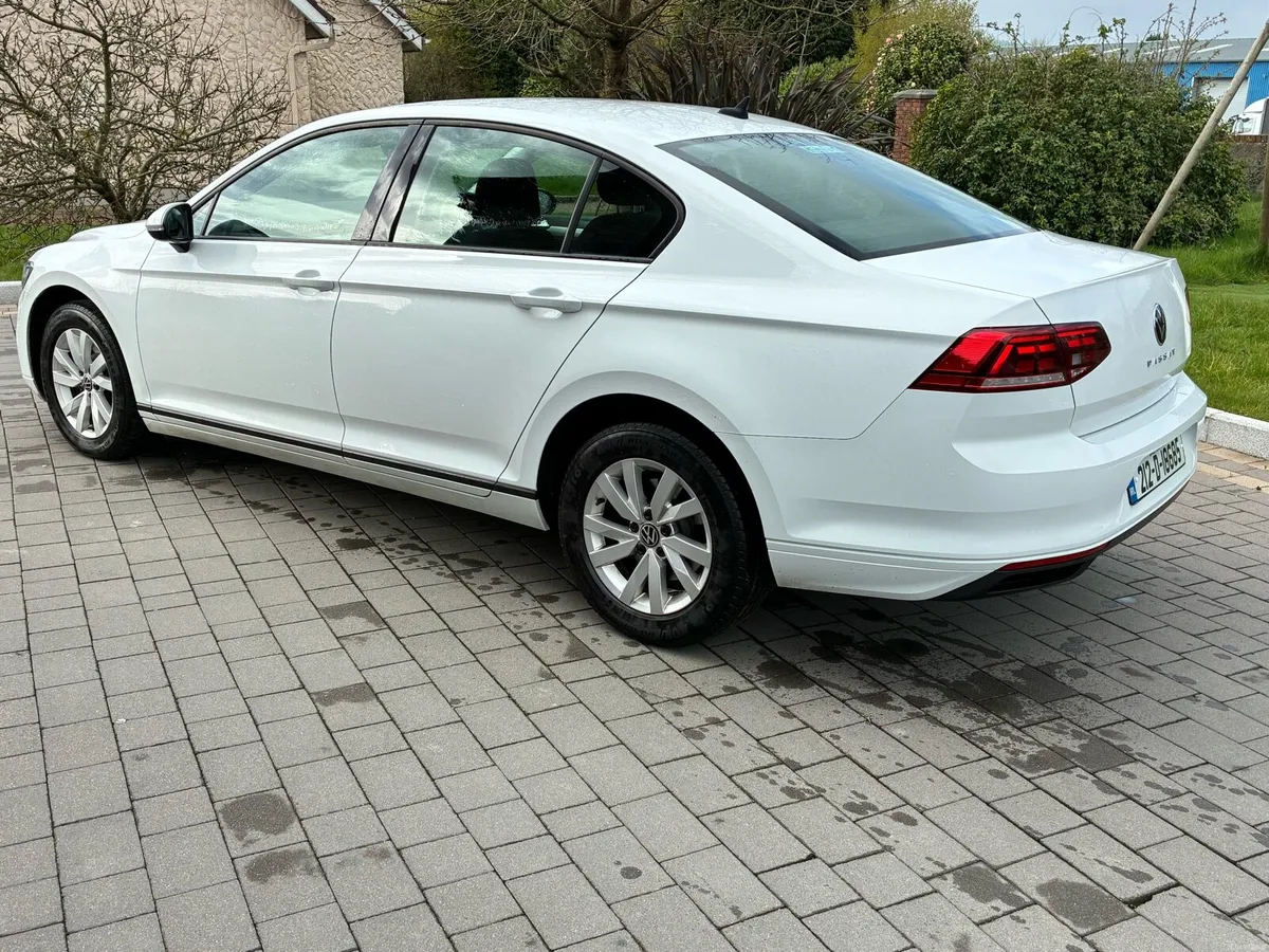 2021 (212) Volkswagen Passat 2.0 tdi - Image 4