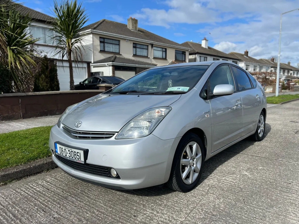 Toyota Prius 1.5 hybrid - Image 2