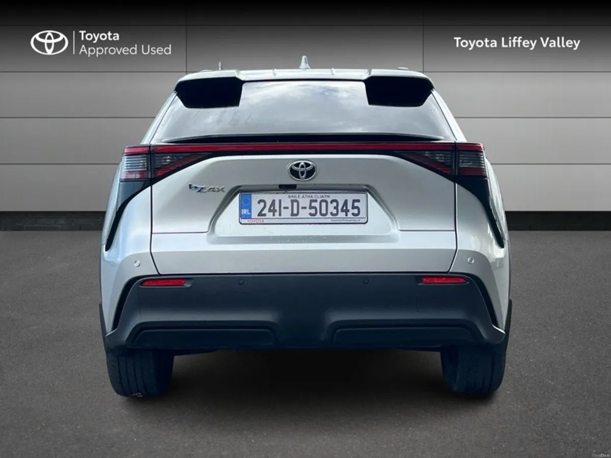 Toyota bZ4X BZ4X SPORT FWD - Image 4