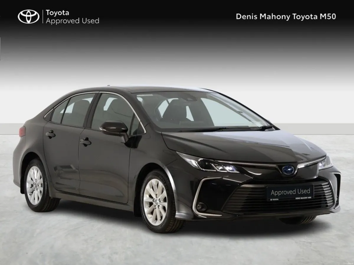 Toyota Corolla Luna Saloon Hybrid - Image 1