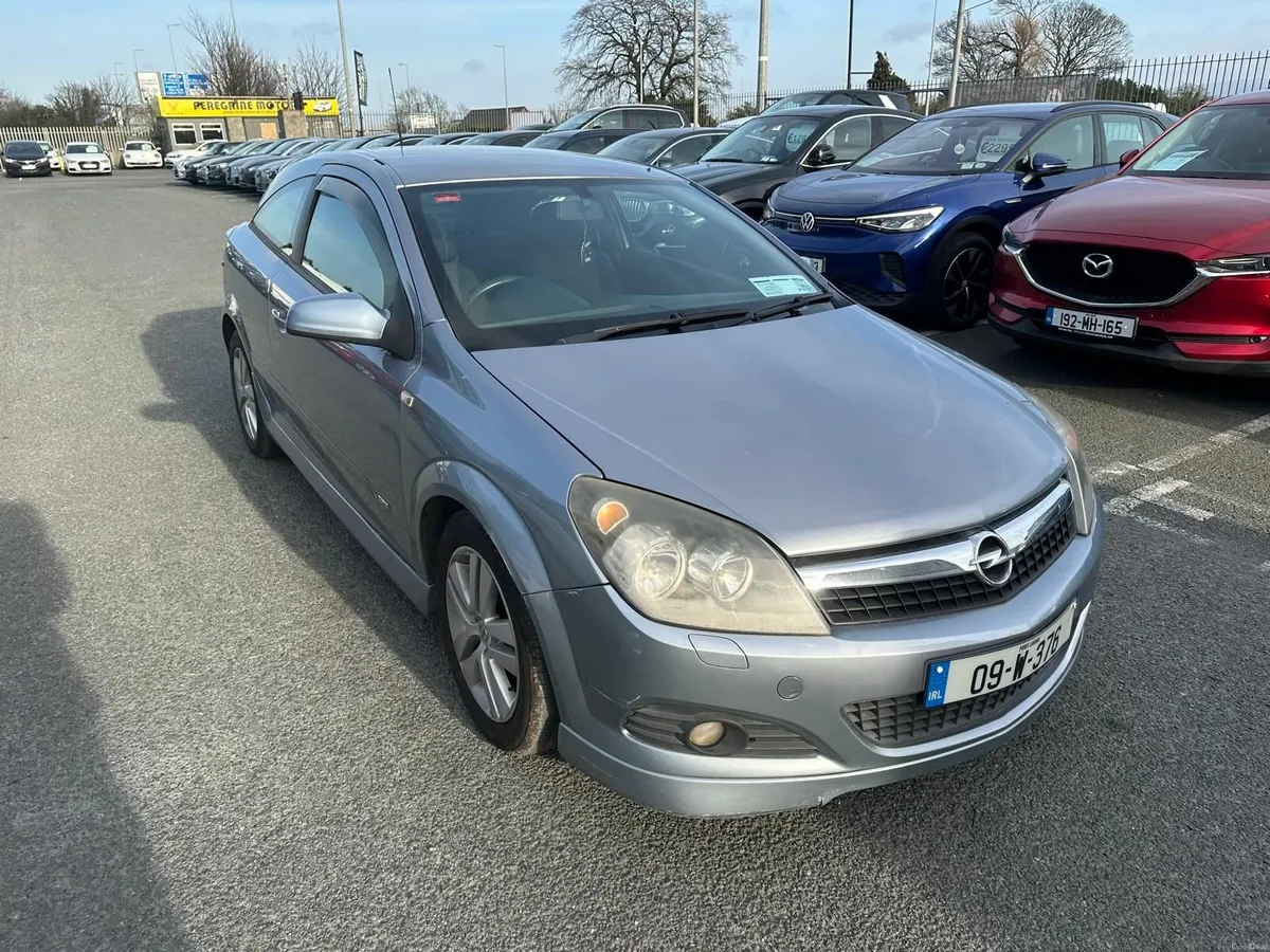 Opel Astra 2009 - Image 1