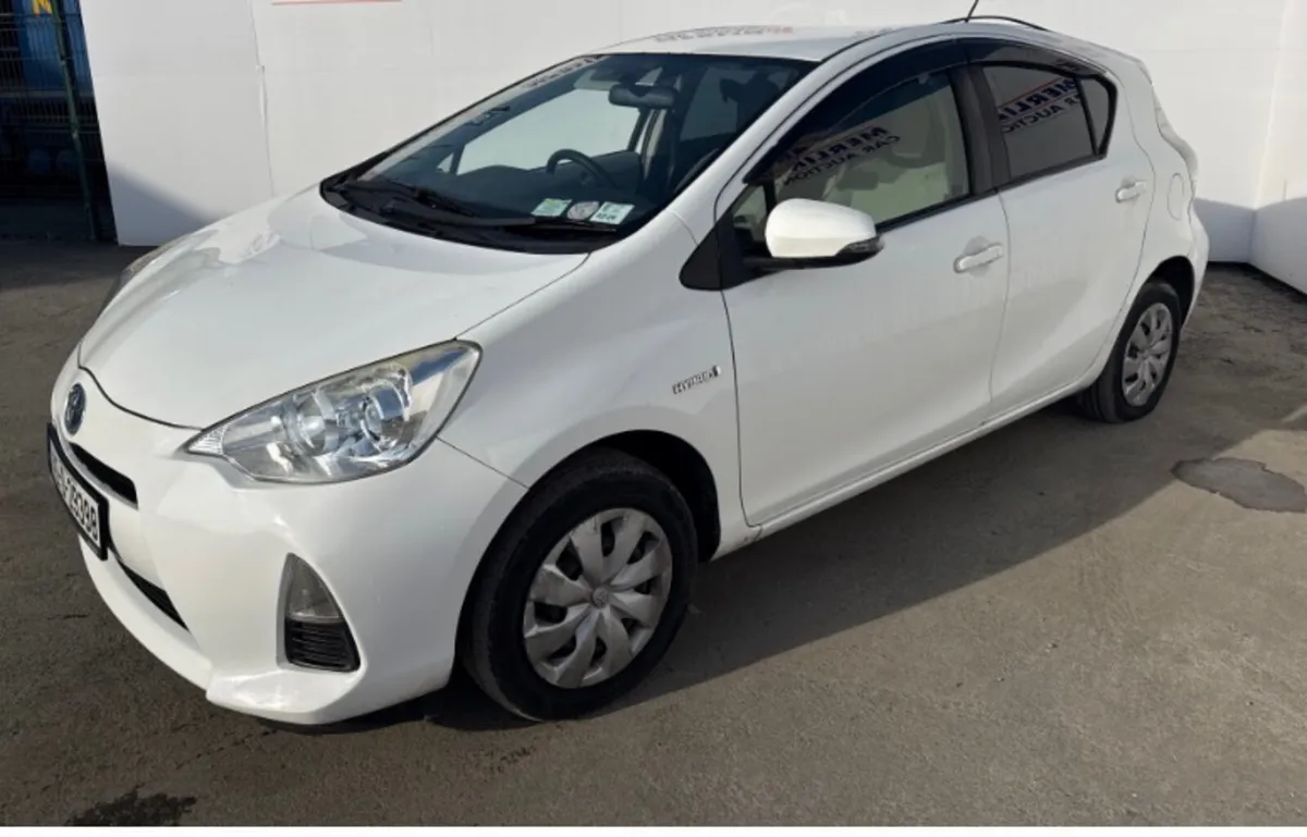 2014 Toyota Aqua - Image 1