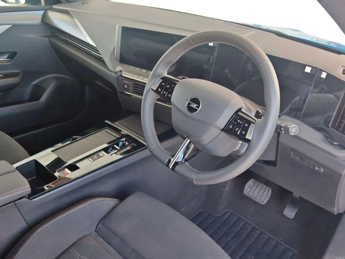 Opel Astra GS 1.5 Turbo D 130PS 8 Speed Auto - Image 5