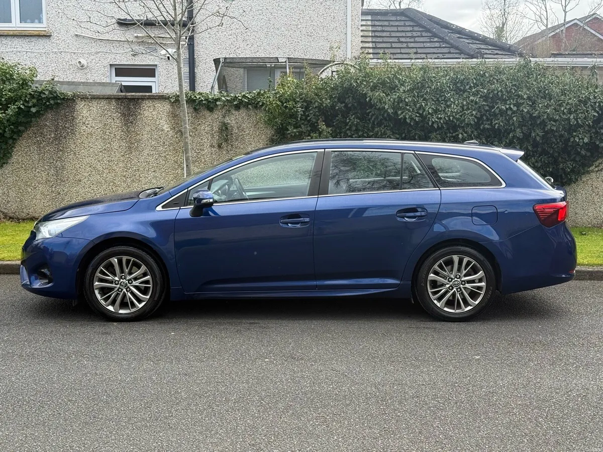 161 Toyota Avensis 1 owner 97k miles NEW NCT - Image 2
