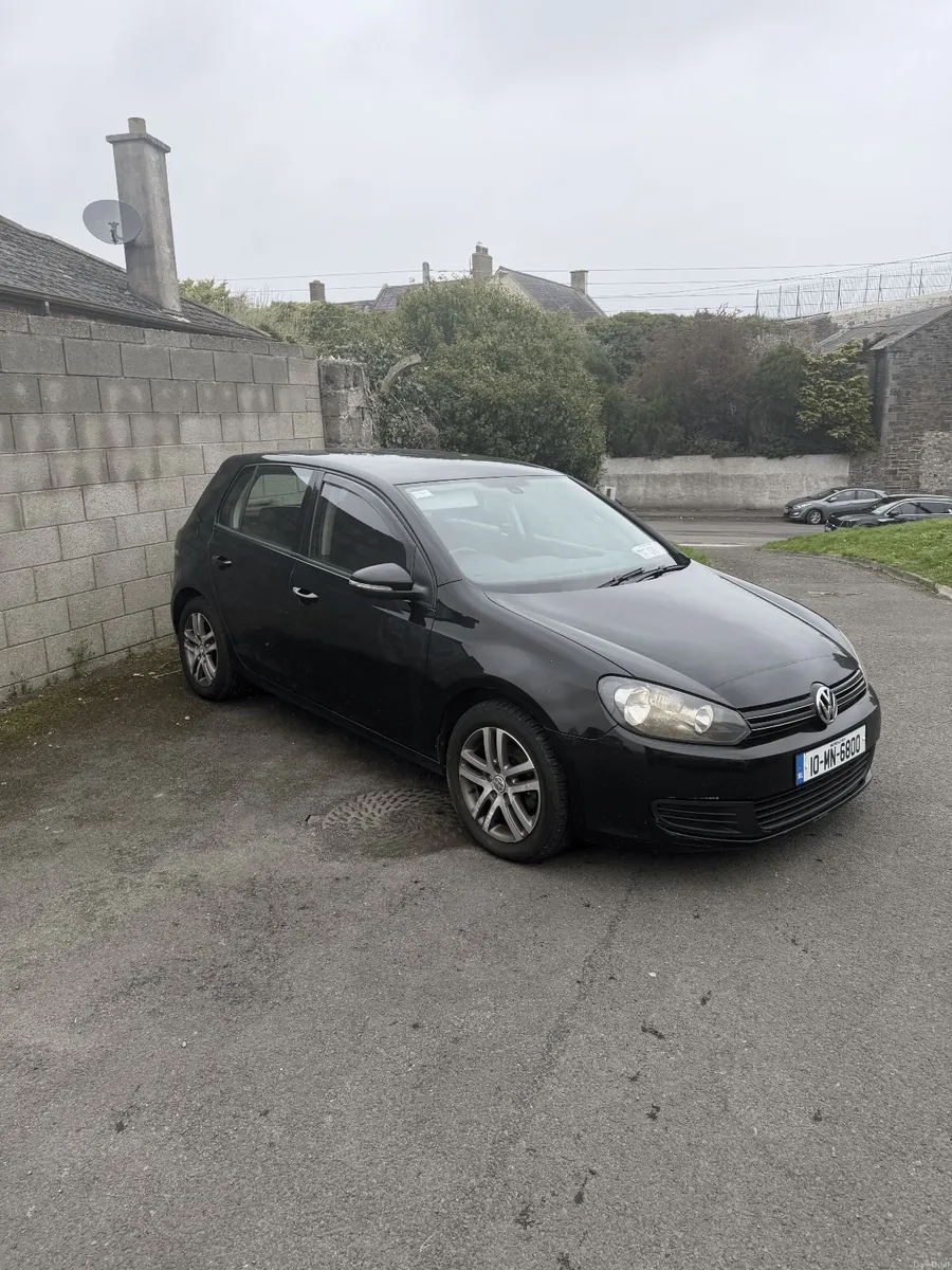 Volkswagen Golf 2010 - Image 2