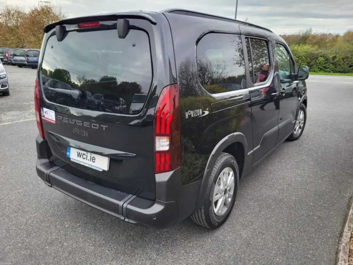 Wheelchair Accessible LWB New - Image 5