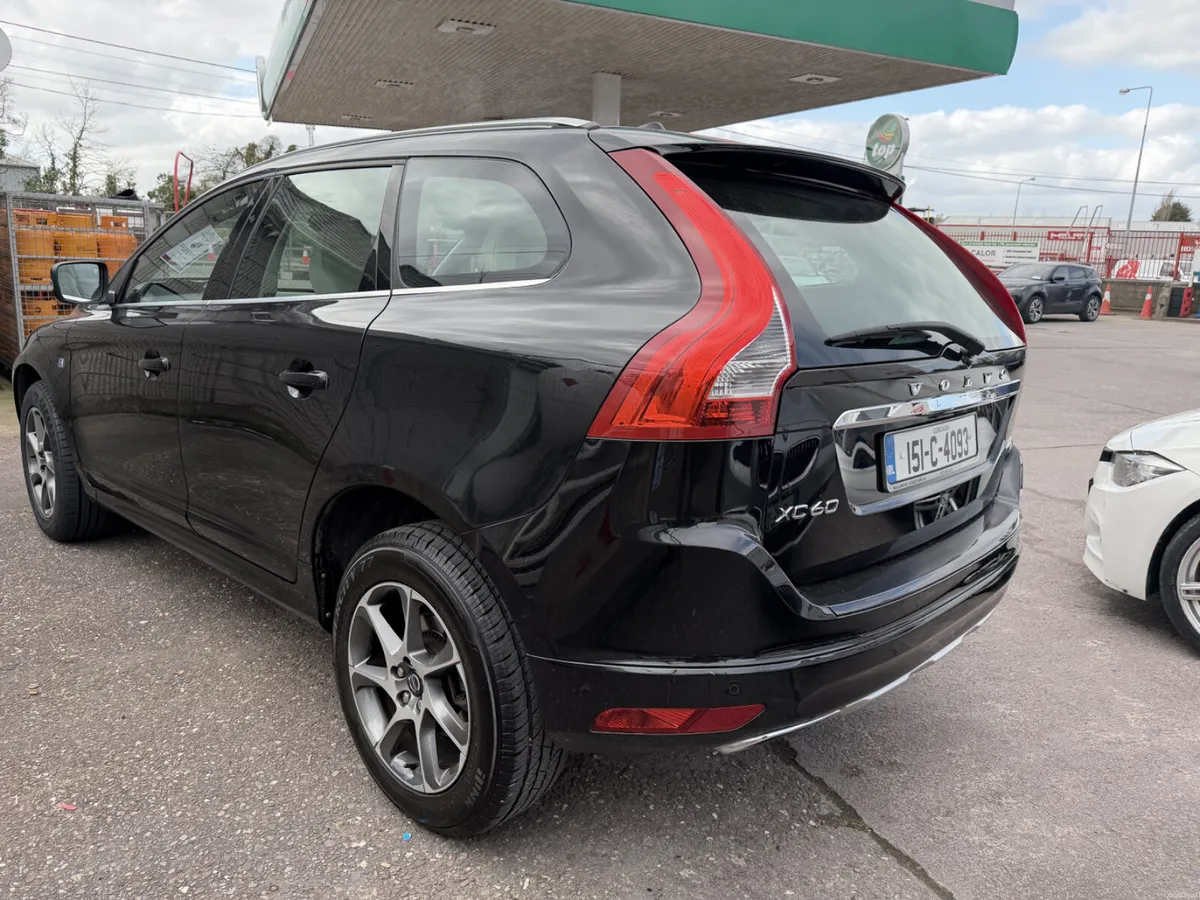 2015 Volvo XC60 - Image 4