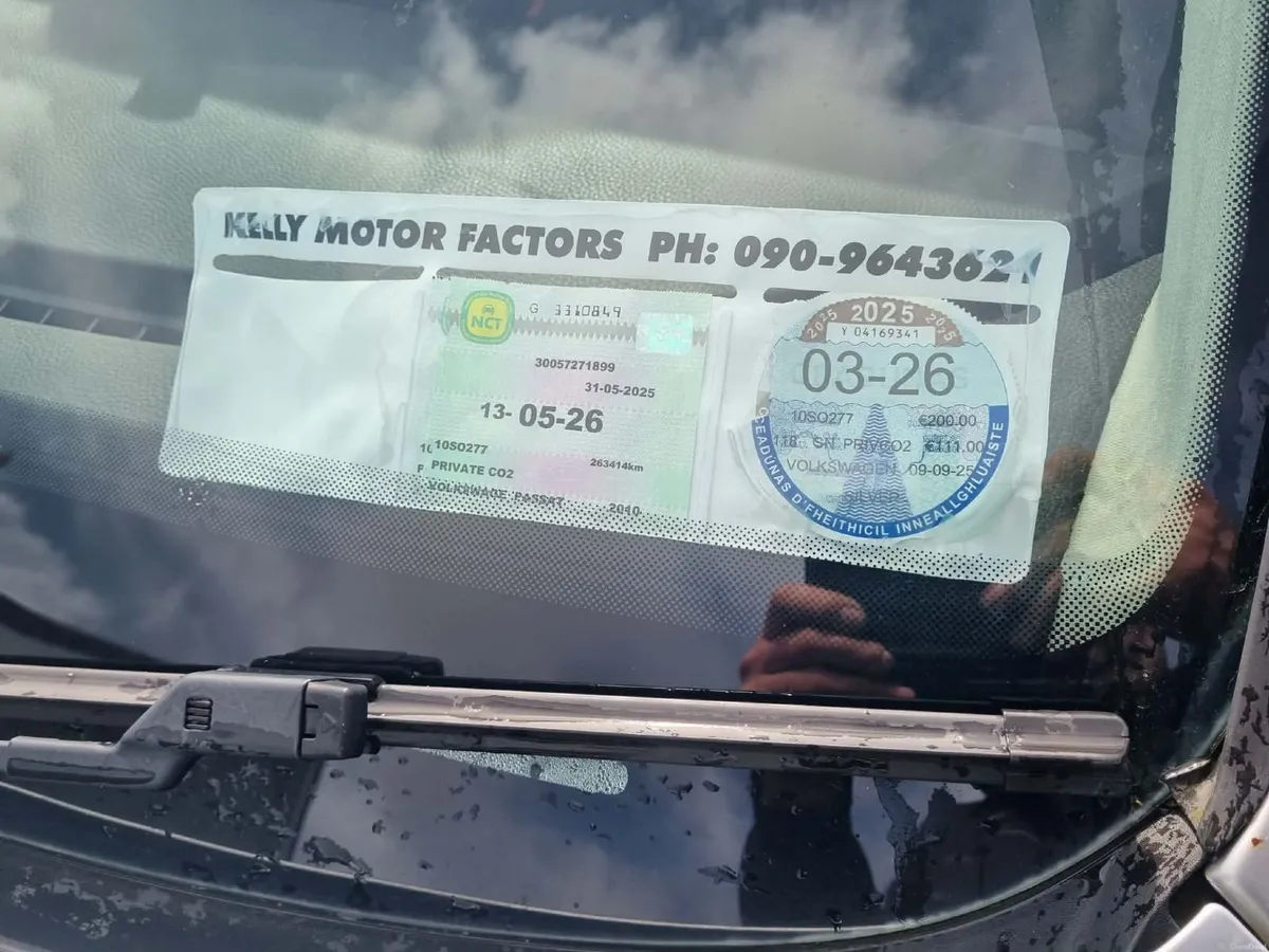 Volkswagen Passat 2010 - Image 4