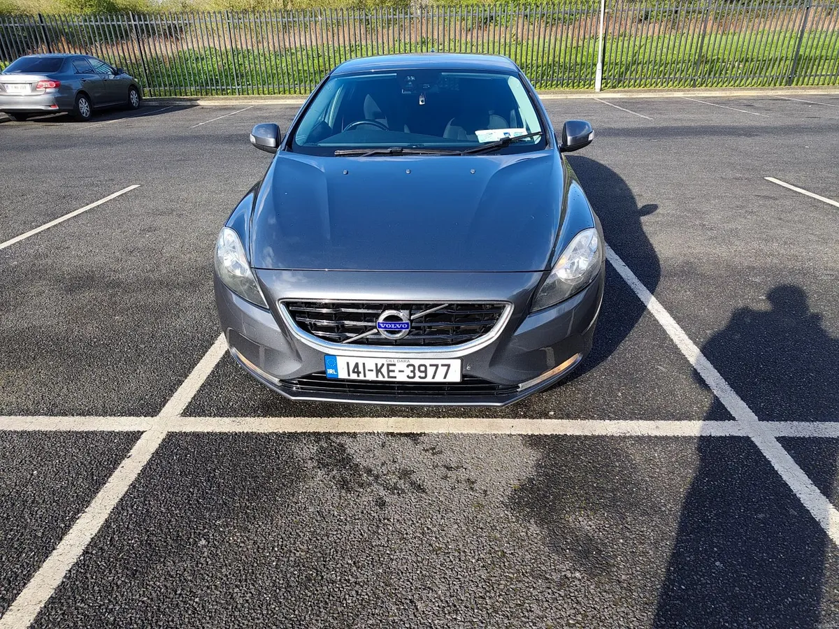 Volvo V40 2014 NEW NCT 03/27 - Image 1