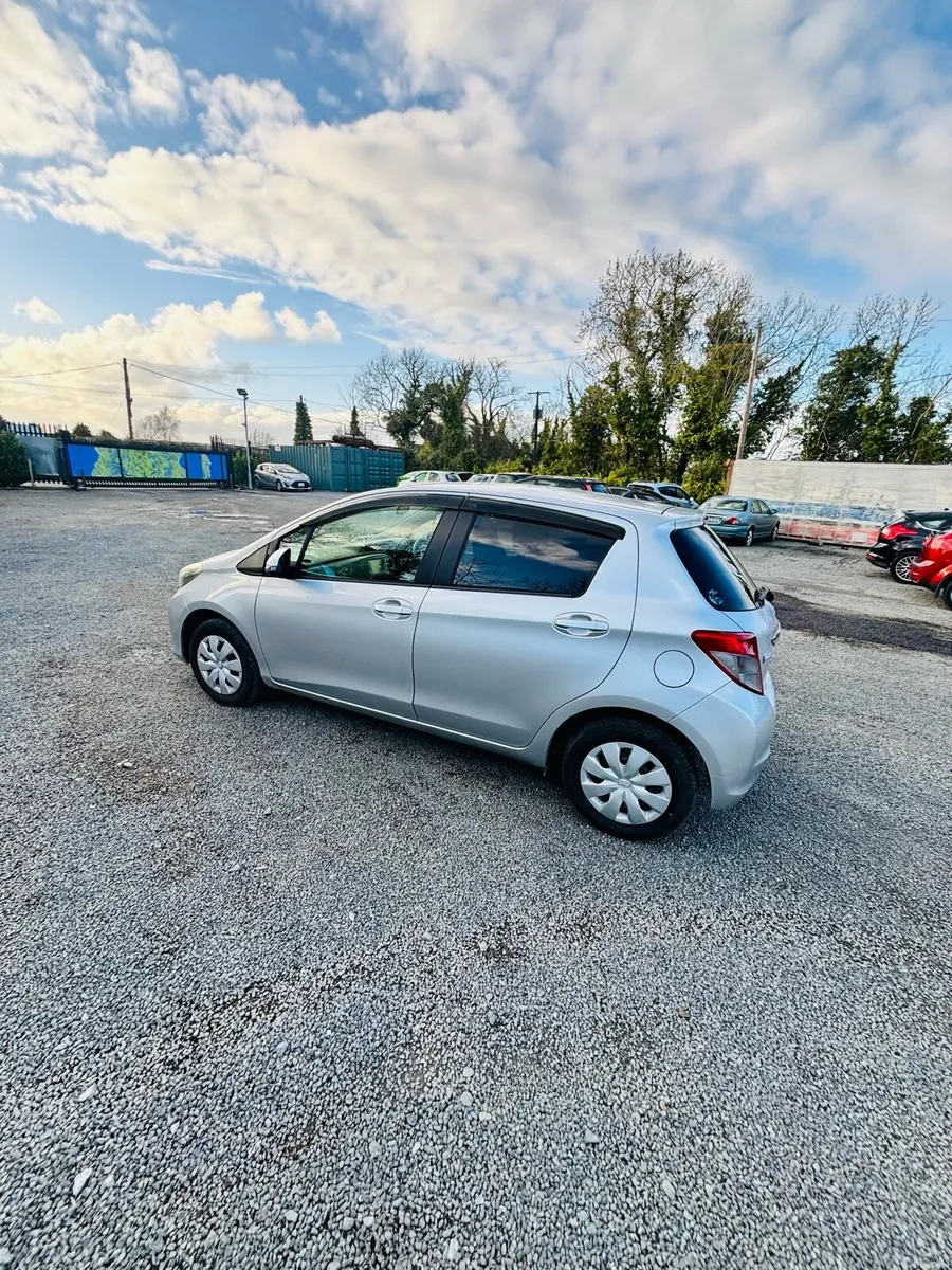 Toyota Vitz 2012 Automatic - Image 4