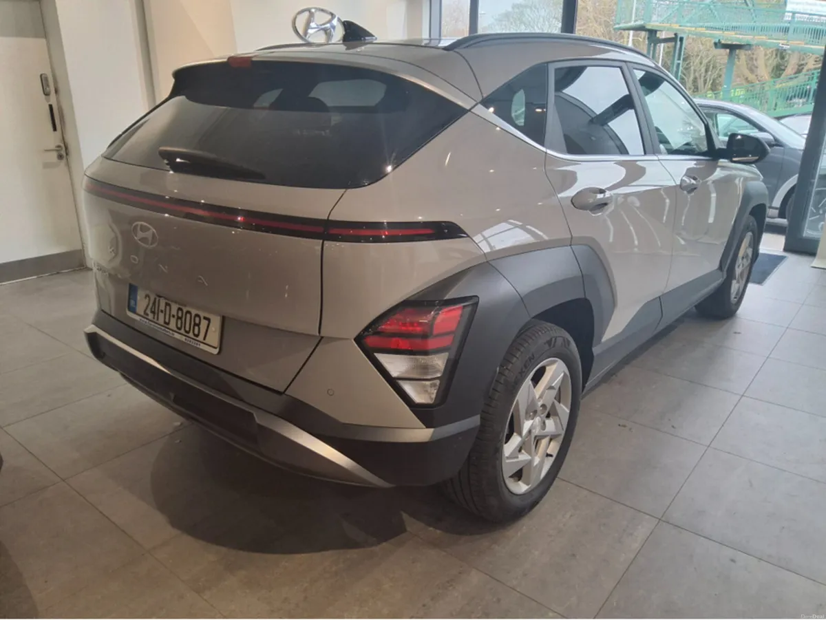 Hyundai KONA ELEGANCE 1.6 - Warranty & AA 2029 - - Image 2