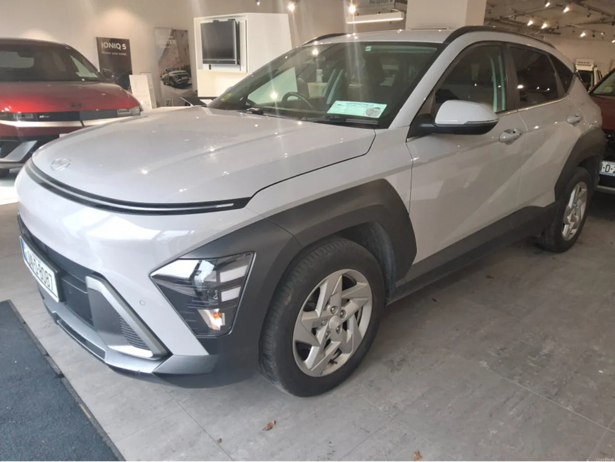Hyundai KONA ELEGANCE 1.6 - Warranty & AA 2029 - - Image 4