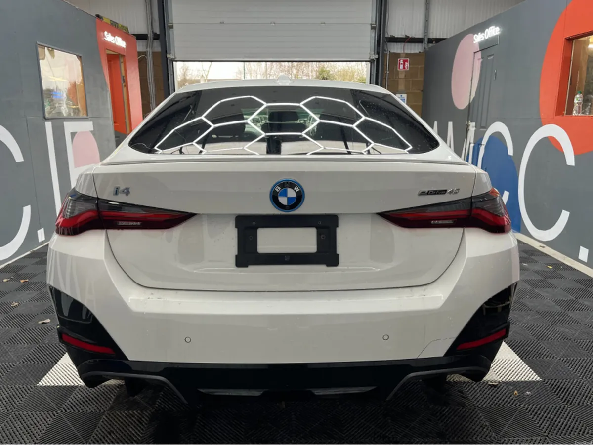 BMW i4 2025 BMW I4 AUTOMATIC / CRUISE CONTROL / 36 - Image 3