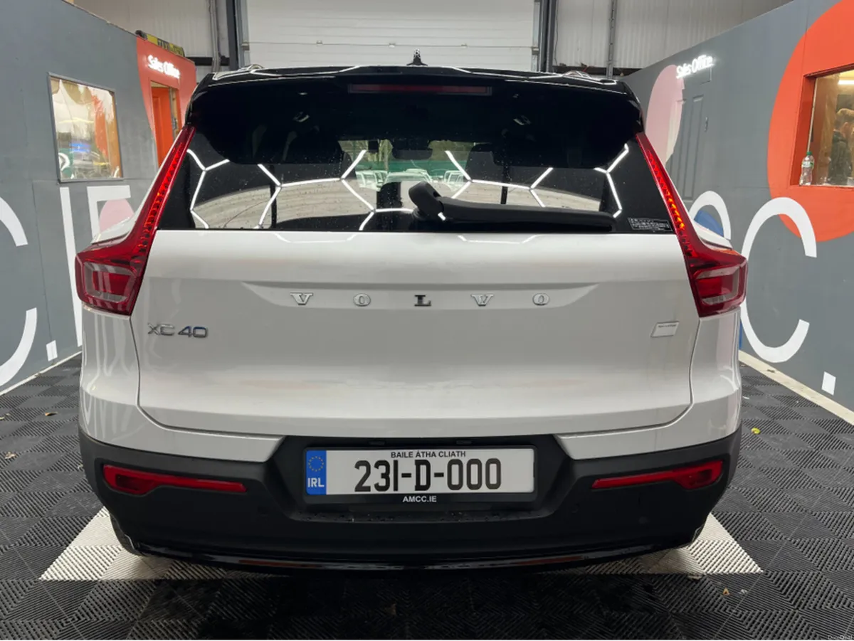 Volvo XC40 2023 VOLVO XC40 RECHARGE ULTIMATE AUTOM - Image 3