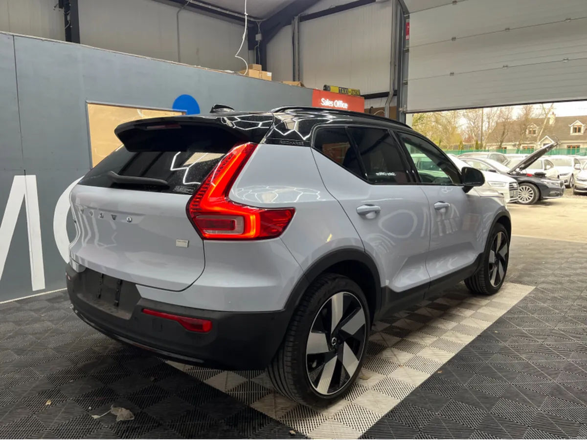 Volvo XC40 2023 VOLVO XC40 RECHARGE ULTIMATE AUTOM - Image 2
