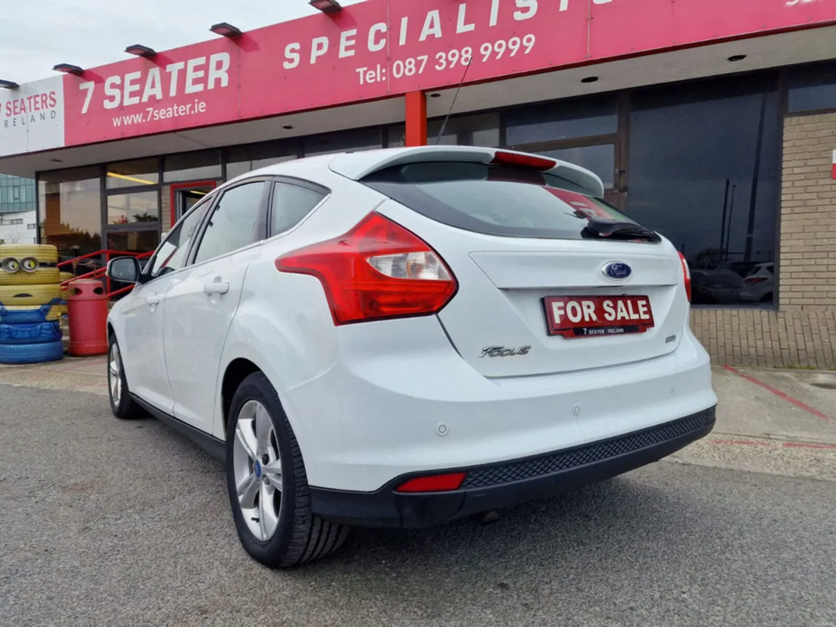 Ford Focus 1.6 TDCI ZETEC 112BHP 5DR - Image 4