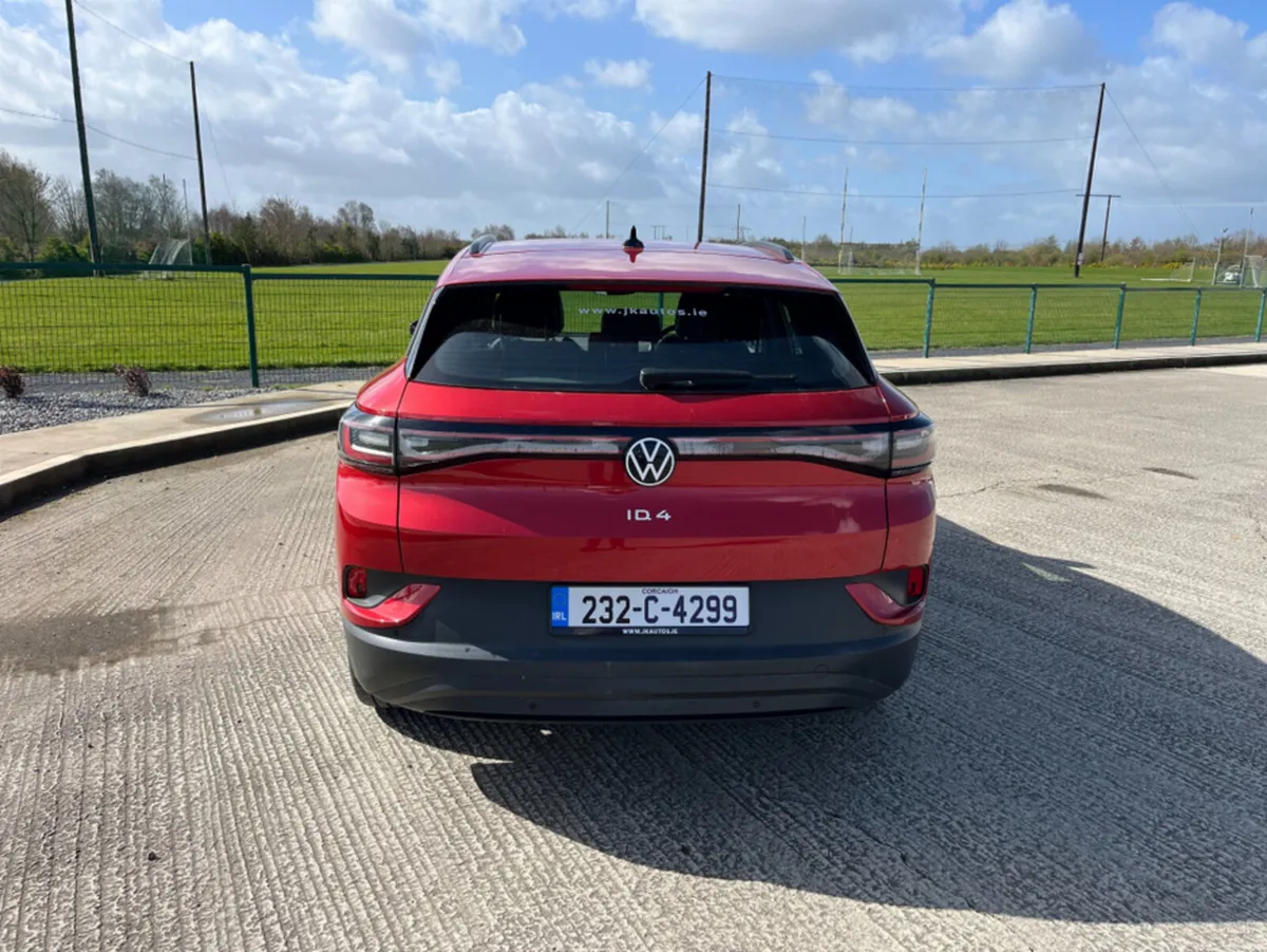 Volkswagen ID.4 LIFE 77KWH 204BHP PRO - Image 4