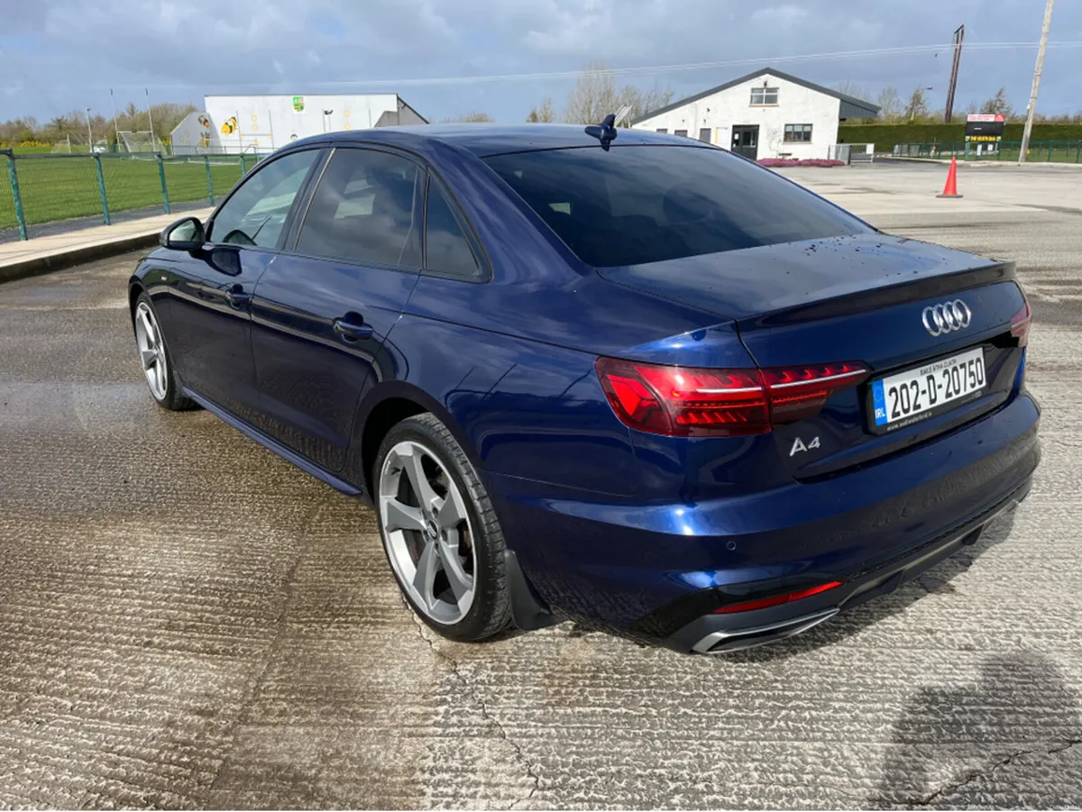 Audi A4 LIMOUSINE 35 TDI 163BHP S 4DR AUTO S-TRONI - Image 2