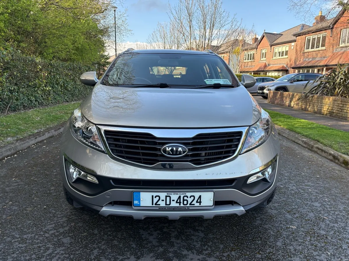 12 KIA SPORTAGE 2.0 DIESEL 4x4 - Image 2