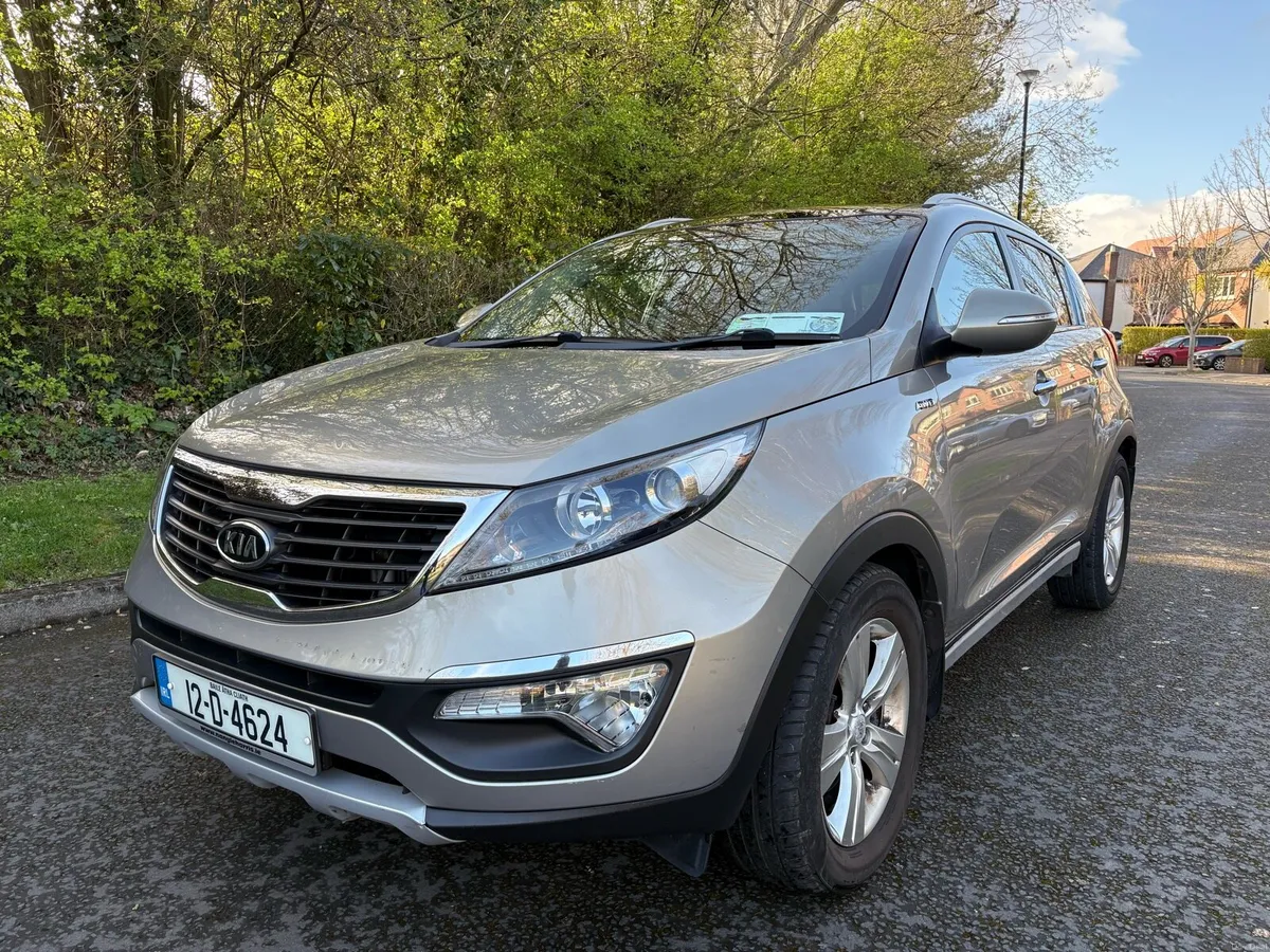 12 KIA SPORTAGE 2.0 DIESEL 4x4 - Image 3