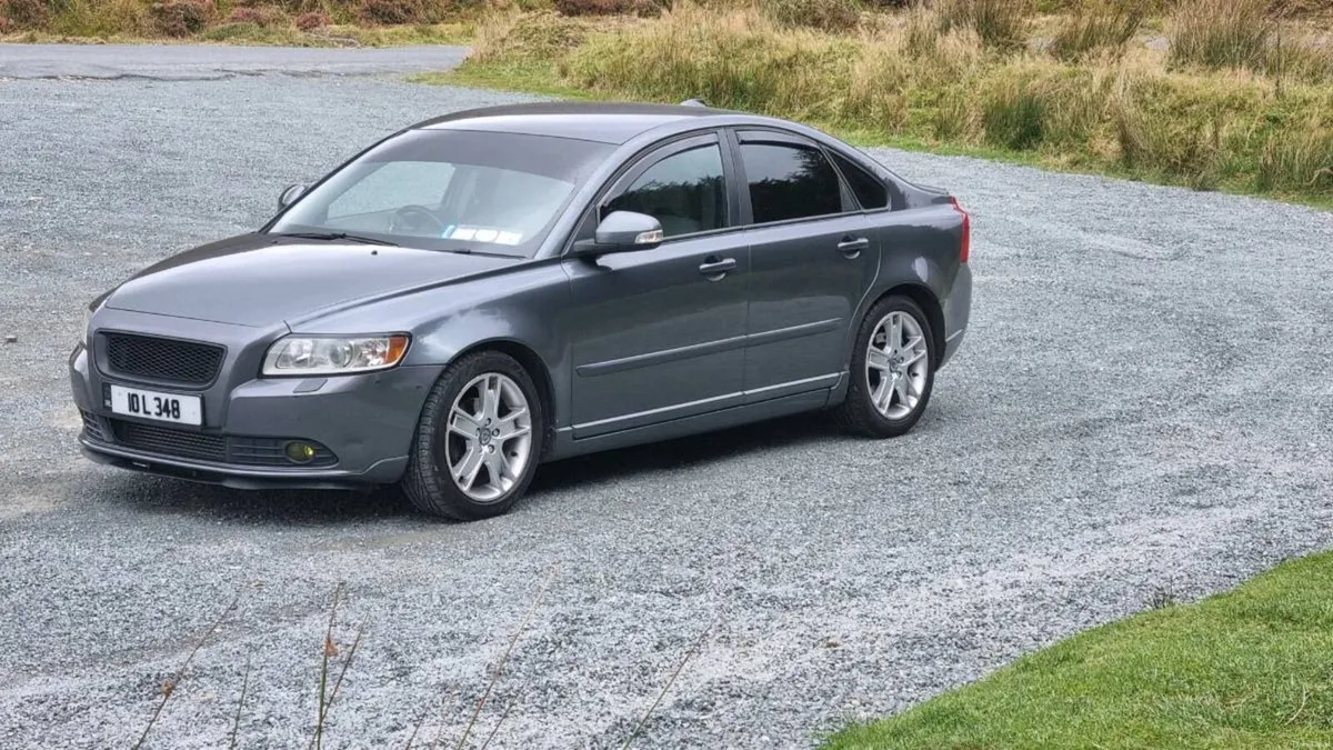 Volvo S40 1.6d 2010 + extra - Image 1
