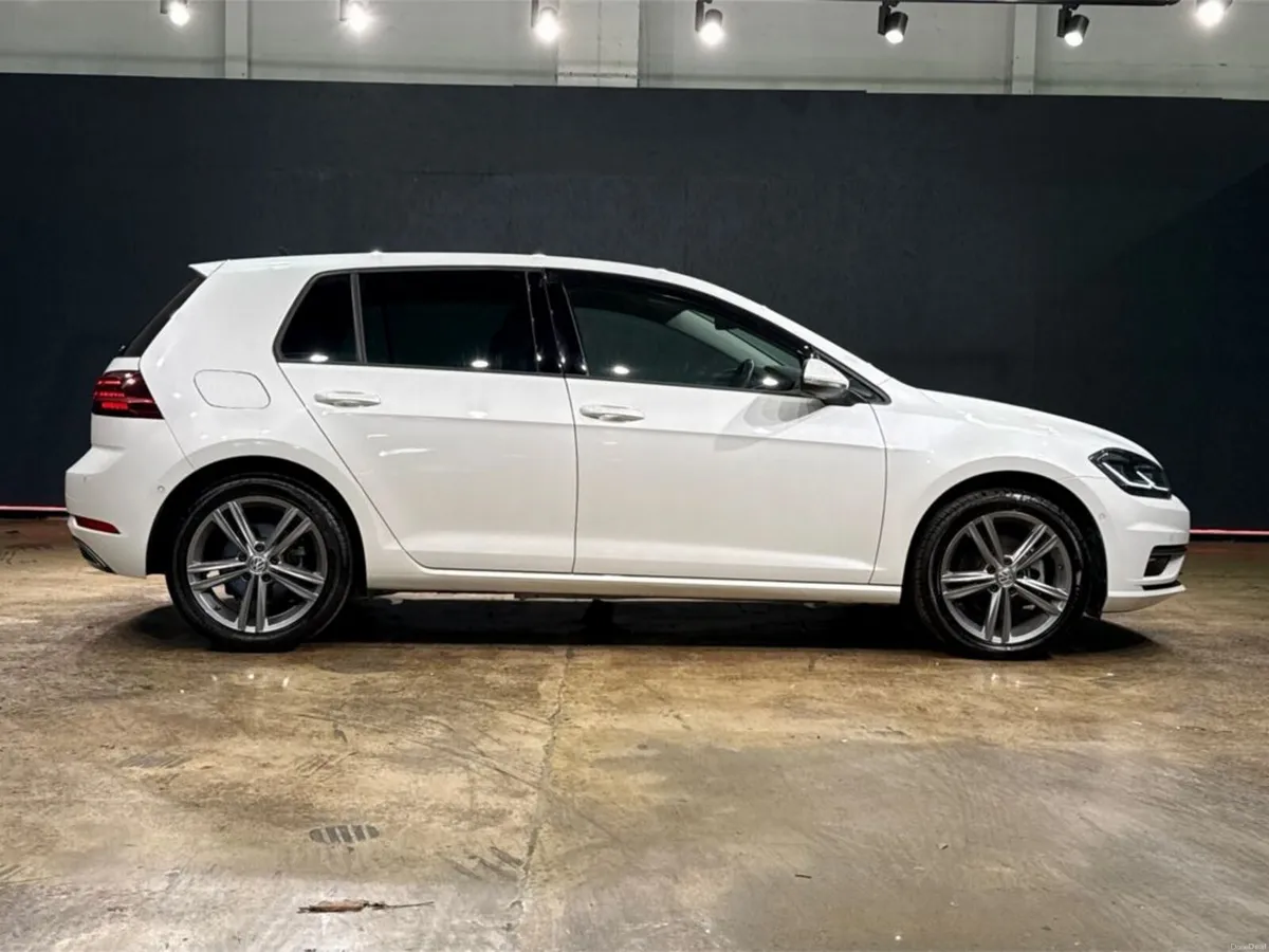 Volkswagen Golf HIGH LINE MEISTER - FULL BLACK LEA - Image 3