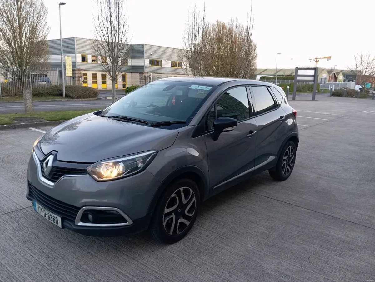 Renault Captur - Low Mileage - Image 4
