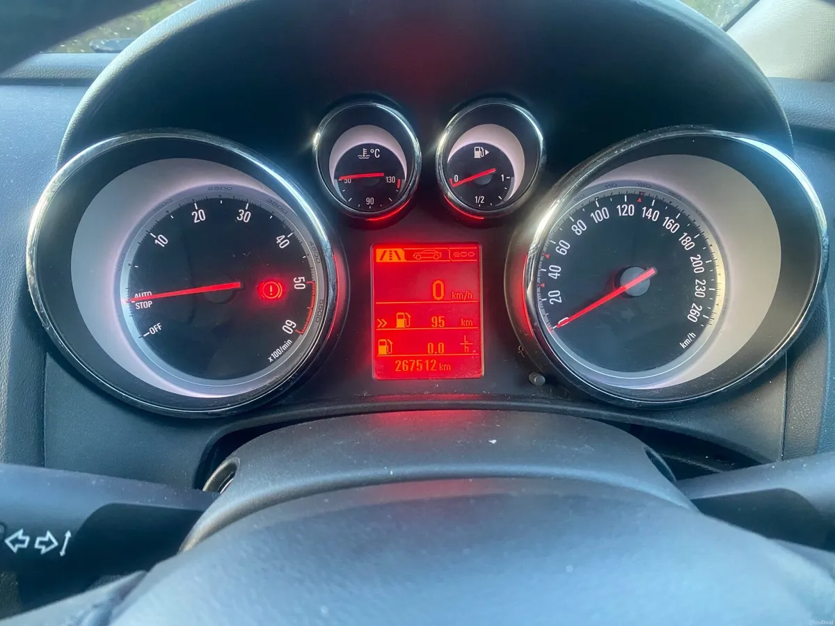 Opel Astra 2014 1.3 CDTI, NEW NCT just passed. - Image 3