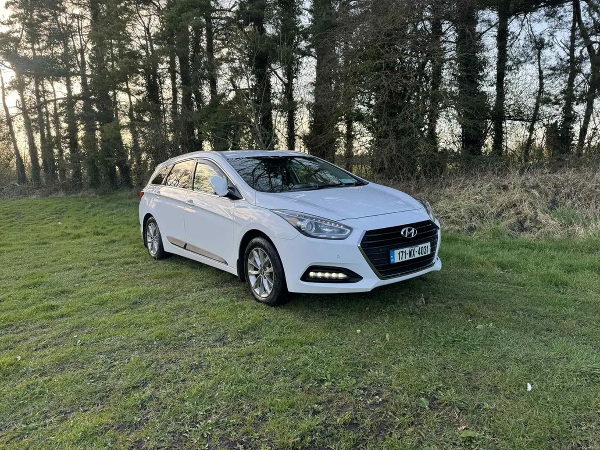 2017 Hyundai i40 1.7d Premium - Image 2