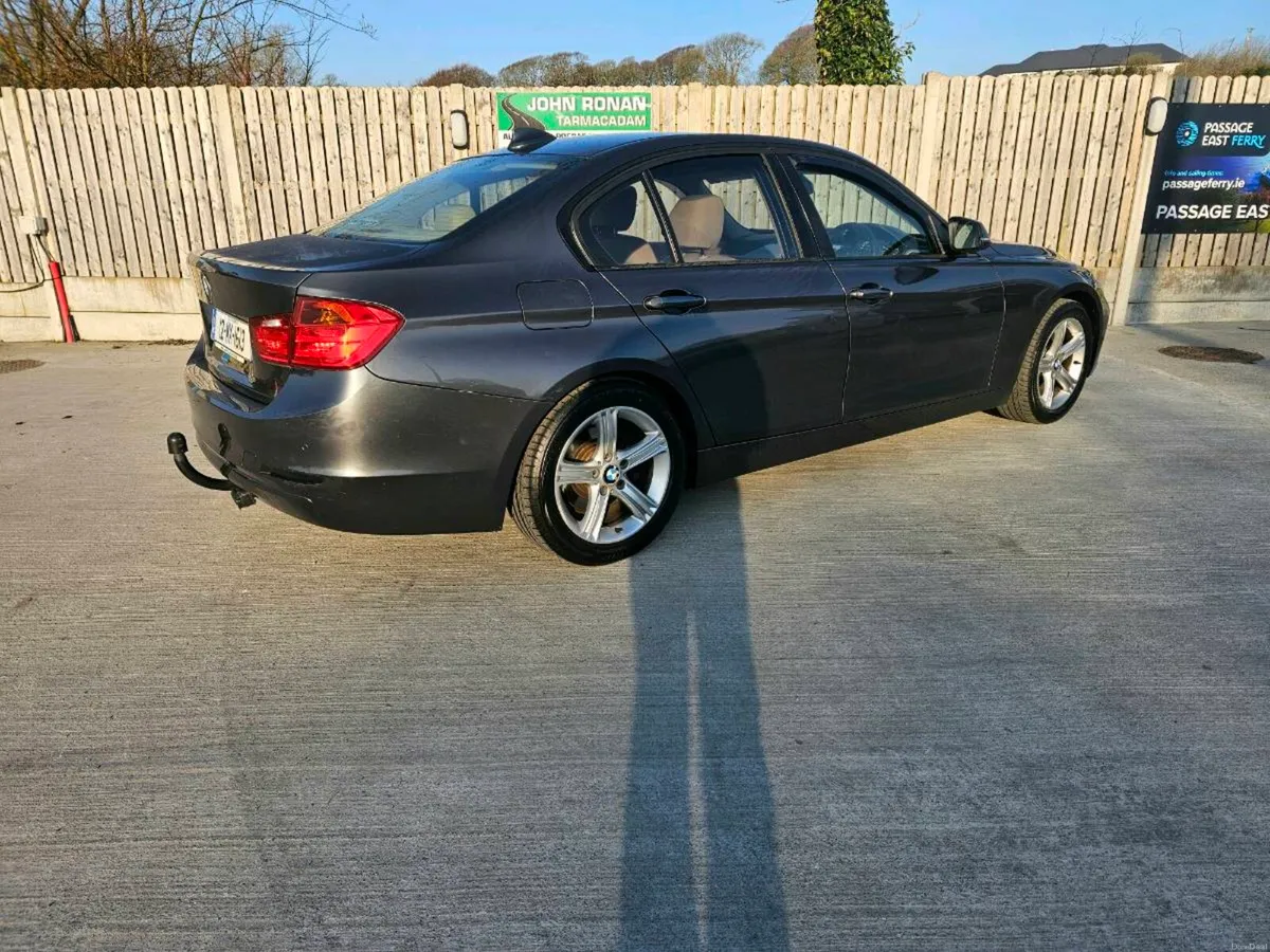 Bmw 3 series Automatic - Image 3