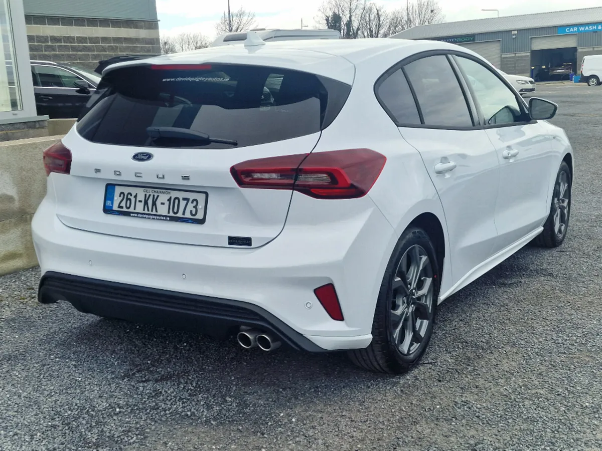 Ford Focus ST Line 1.0L Ecoboost Mhev 125 - Image 3