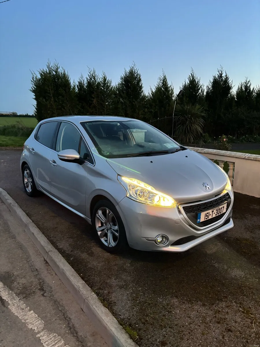 Peugeot 208 - Image 3