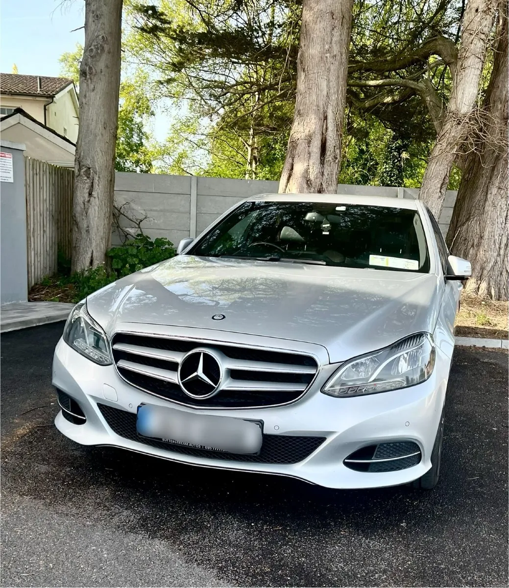 Mercedes E220 2015 AUTO | NEW NCT 2027 - Image 1