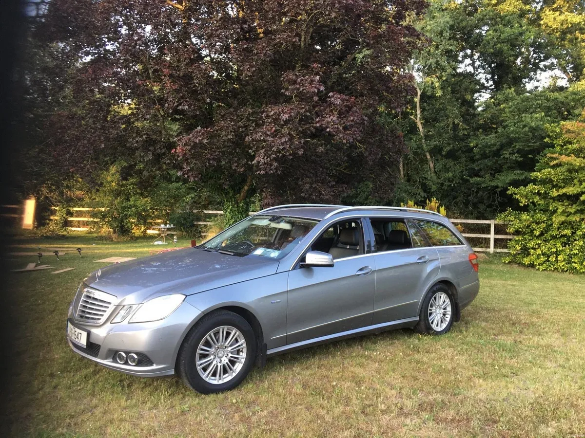 Mercedes Benz E220 D Estate - Image 1