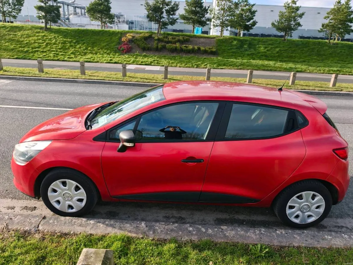 Renault Clio - Image 3