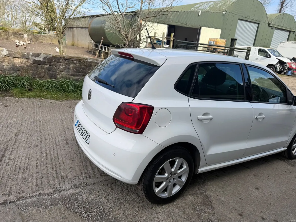 Volkswagen Polo 2014 manual 1.2 petrol  TSI - Image 4