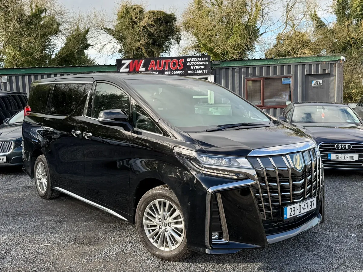 231 Toyota Alphard  2.5 Hybrid - Image 3