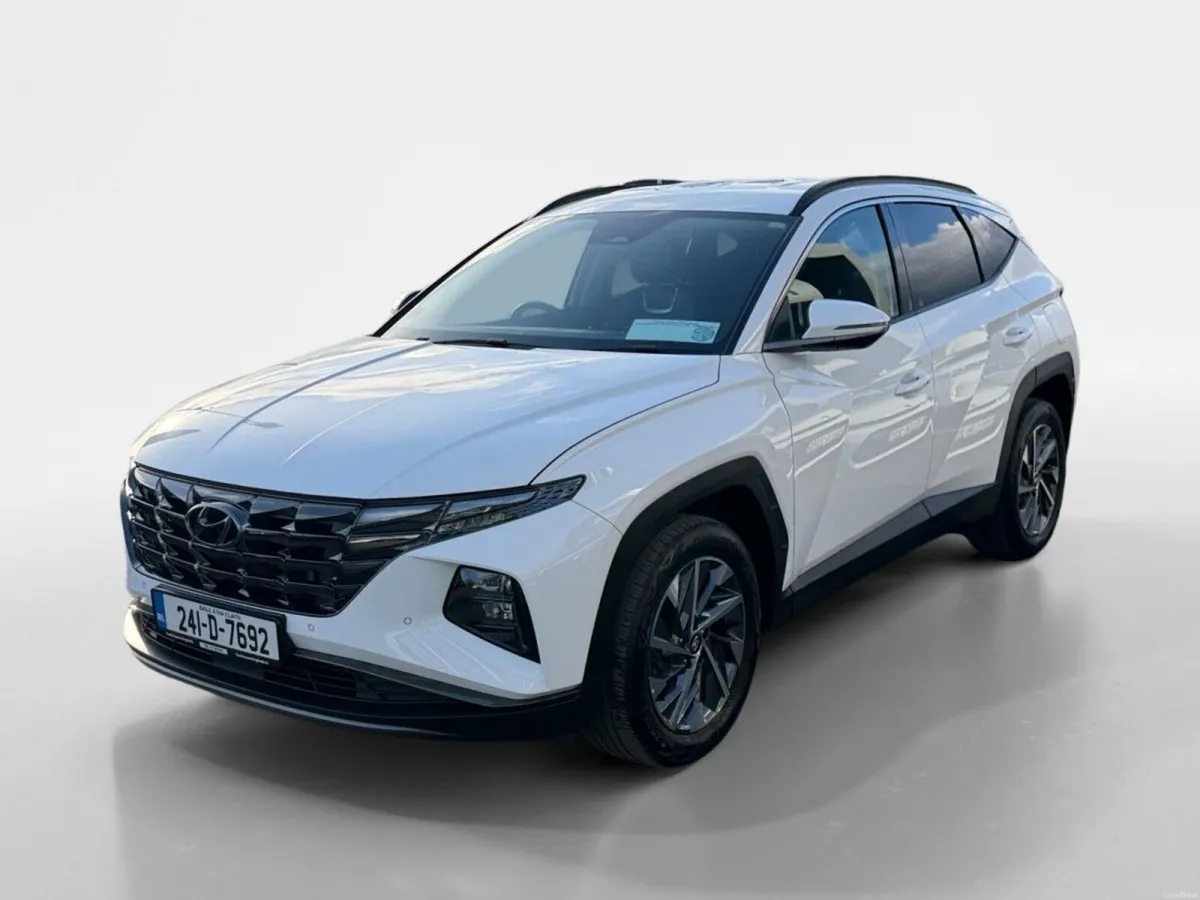Hyundai Tucson 2WD Executive Plus - Image 3