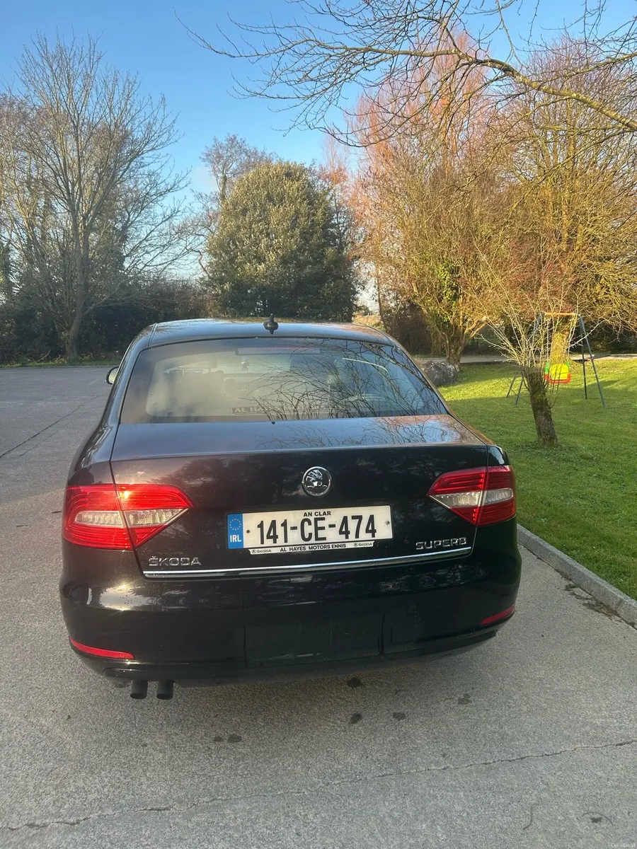 SKODA SUPERB - BE THE KING OF THE ROAD - Image 4