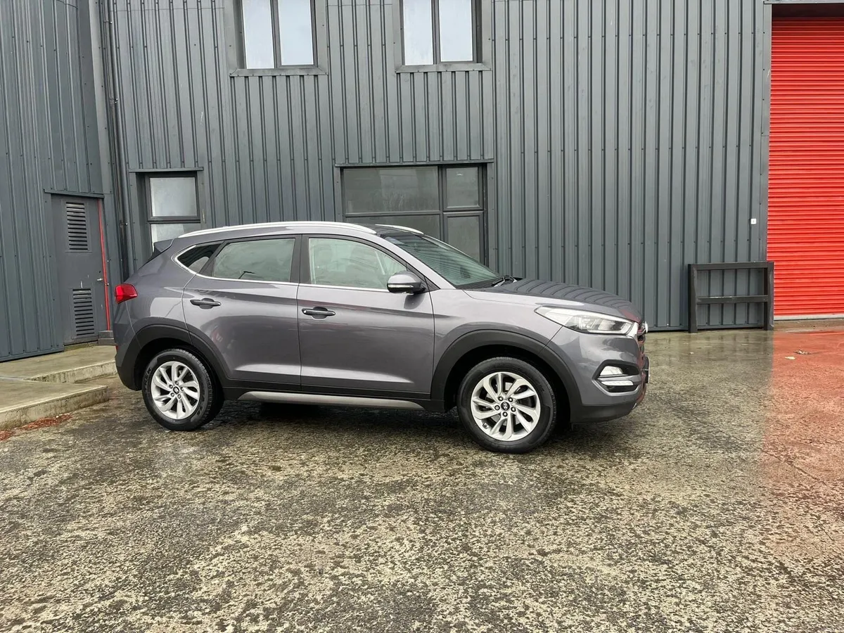 HYUNDAI TUCSON 1.7 CRDI - Image 2
